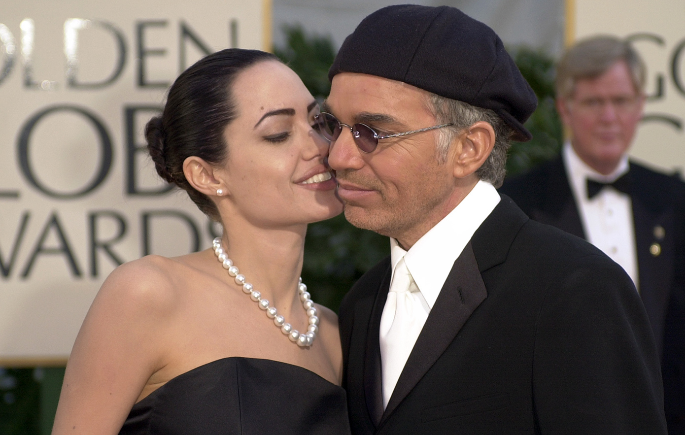 Aντζελίνα Τζολί &#8211; Μπίλι Μπομπ Θόρντον: Τα φιαλίδια αίματος, ο γάμος στο Λας Βέγκας και τα τατουάζ με τα ονόματά τους