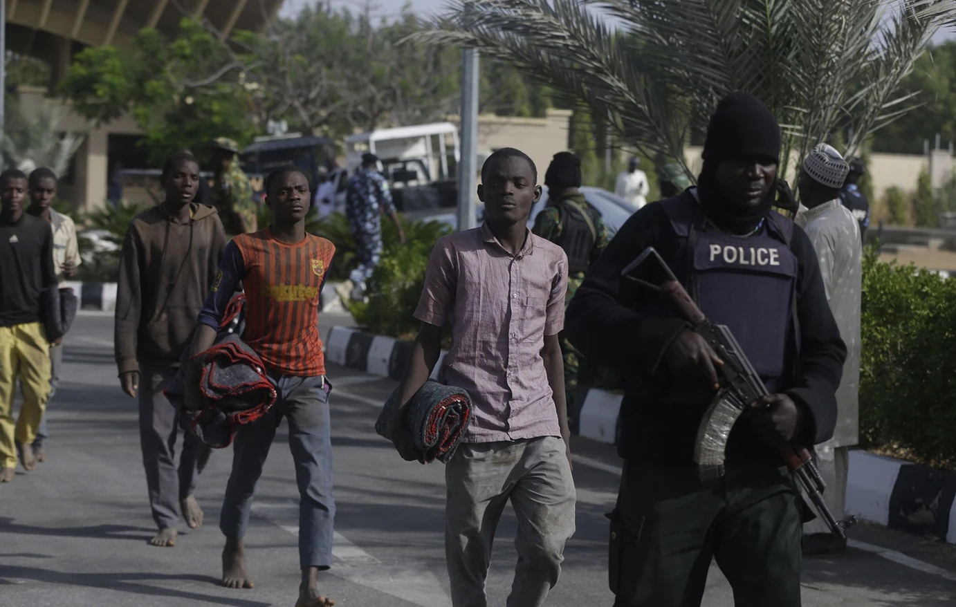 Τρεις άνδρες των δυνάμεων ασφαλείας και 19 μέλη συμμορίας σκοτώθηκαν σε συγκρούσεις στη Νιγηρία