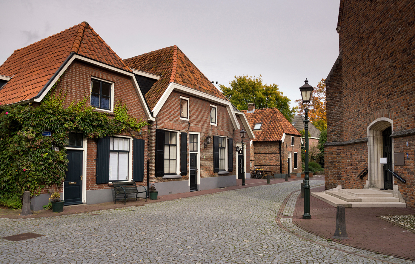 Ο μικρός μεσαιωνικός «παράδεισος» των βιβλιοφάγων στην Ολλανδία