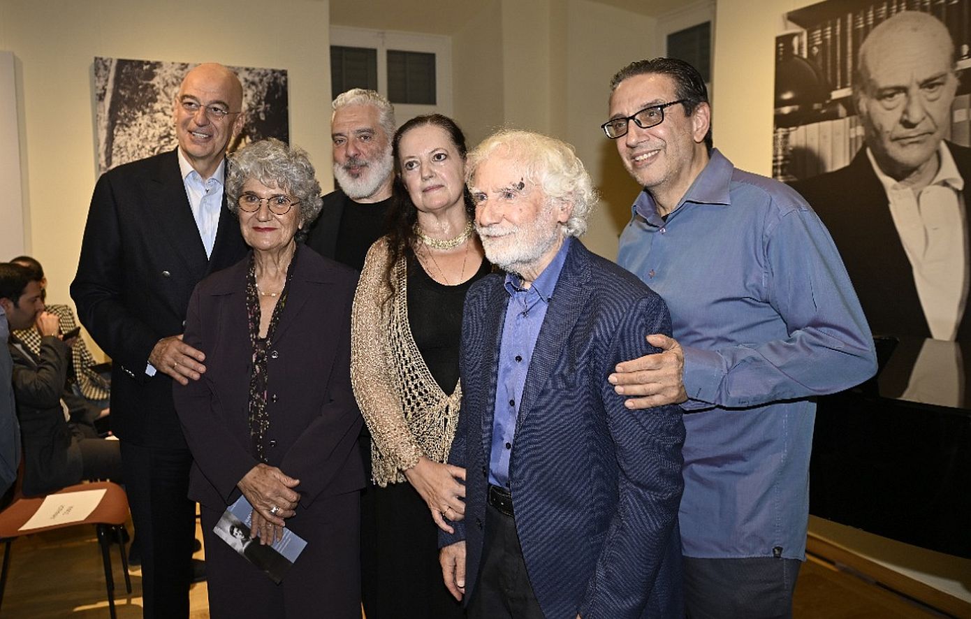 Στον εορτασμό του πρώτου χρόνου του Μουσείου «Σπίτι του Ελύτη» παραβρέθηκε ο Νίκος Δένδιας