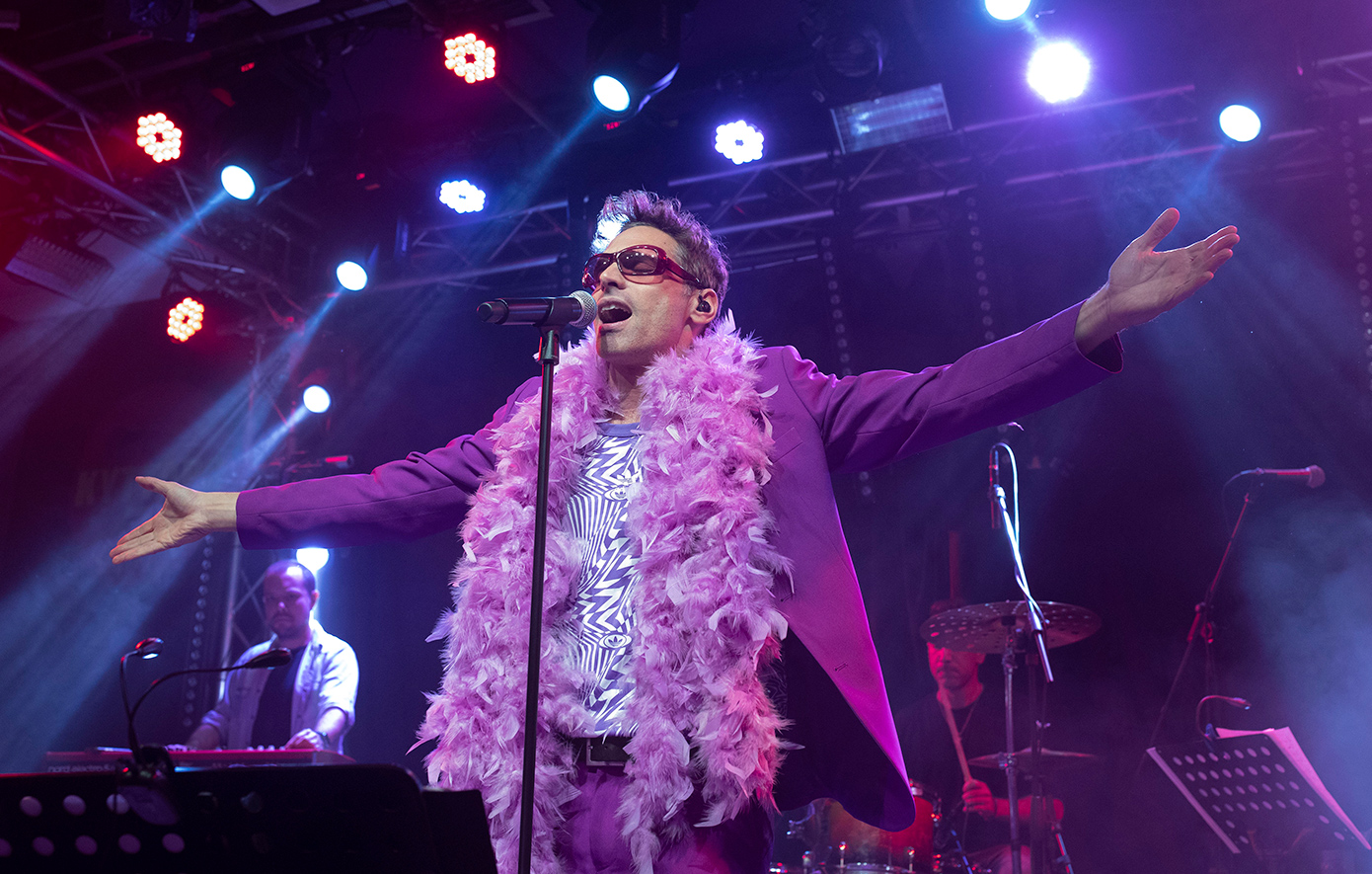 Ο Γιώργος Παπαγεωργίου και οι Polkar με «Τσακίρ Κέφι» στο Κύτταρο