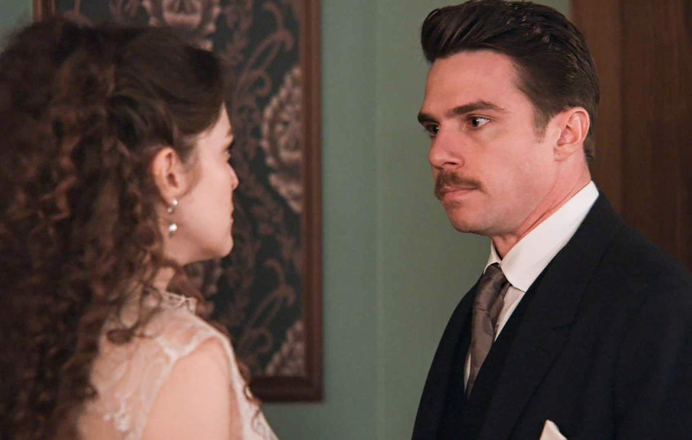 «Grand Hotel»: O Ρήγας ακούει τον έντονο καβγά Αλίκης και Άρη