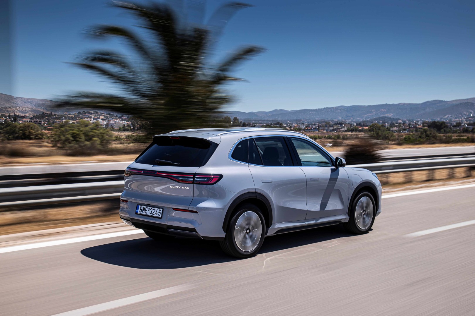 Το εντυπωσιακό Digital Showroom του Geely EX5