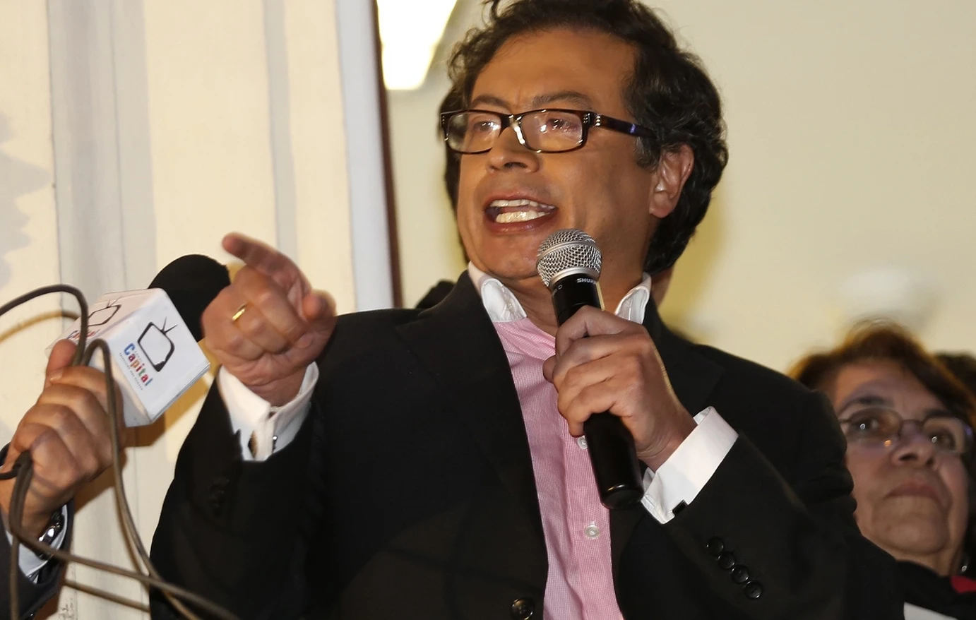 Νέες κατηγορίες για διαφθορά απαγγέλθηκαν σε βάρος του Νικολάς Πέτρο, γιου του προέδρου της Κολομβίας