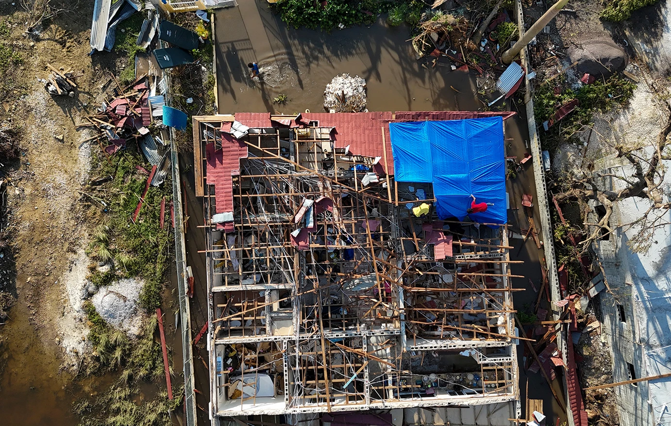 Η Γαλλία παρέδωσε 40 τόνους ανθρωπιστικής βοήθειας στην Τζαμάικα μετά τον φονικό τυφώνα «Μελίσα»