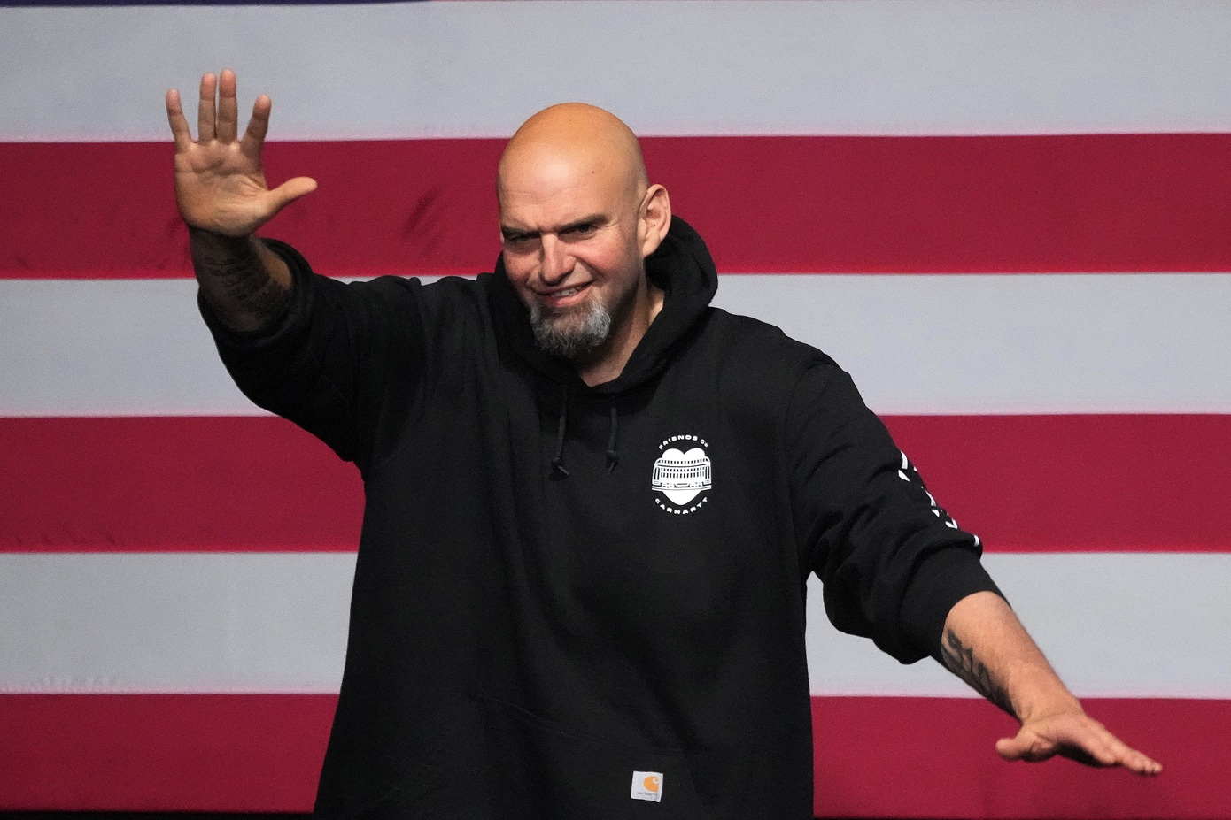 Ο γερουσιαστής της Πενσιλβάνιας νοσηλεύεται στο νοσοκομείο – Κατέρρευσε κατά τη διάρκεια περιπάτου