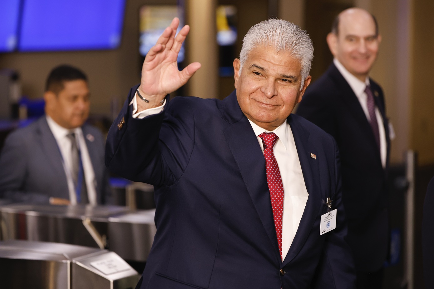 Ο πρόεδρος του Παναμά λέει πωςοι ασκήσεις των αμερικανικών δυνάμεων δεν αποτελούν απειλή για τη Βενεζουέλα