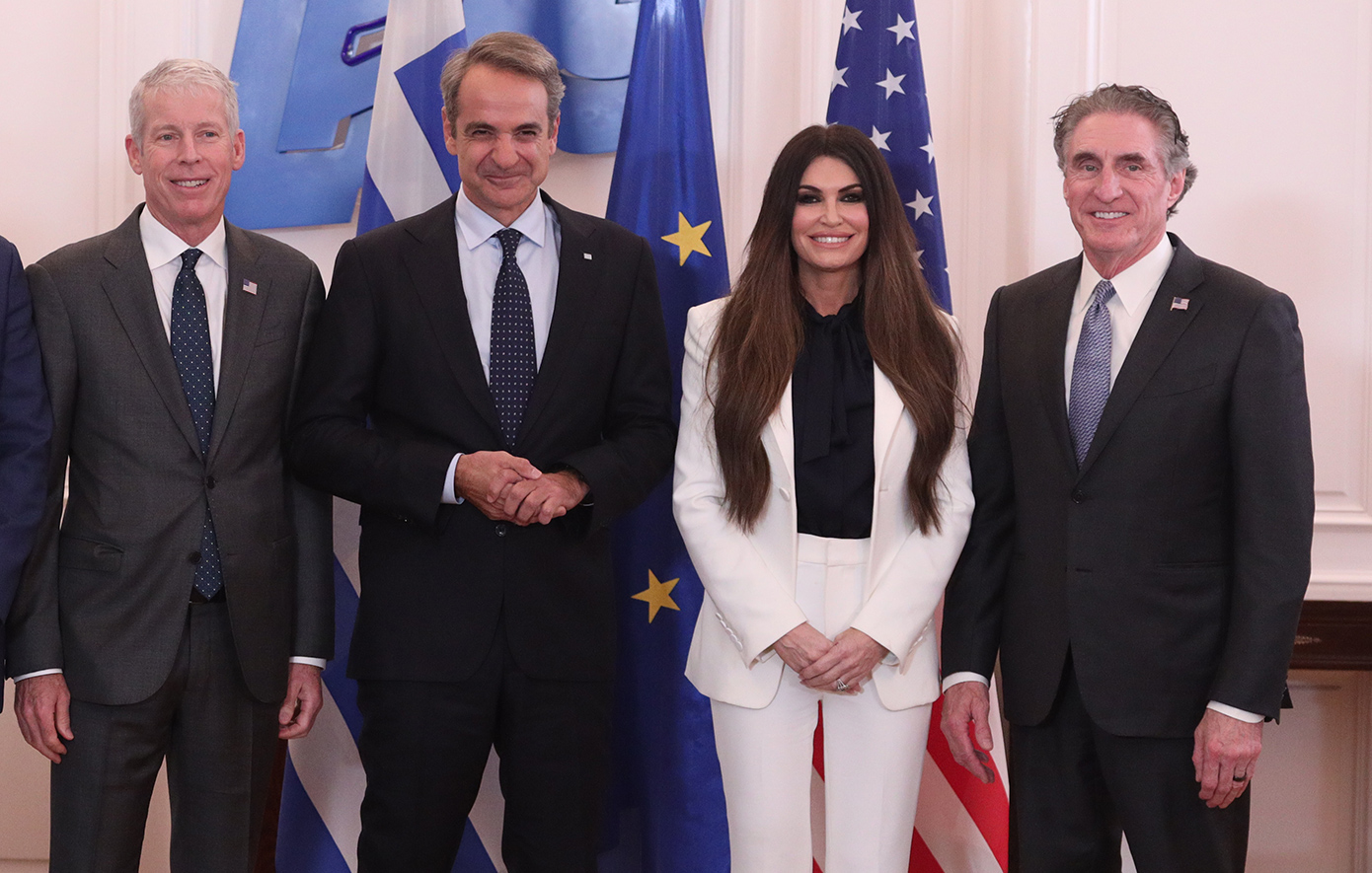 Συνάντηση Μητσοτάκη με τους Αμερικανούς υπουργούς Ενέργειας και Εσωτερικών στο Μαξίμου &#8211; Συμμετείχε και η Γκιλφόιλ