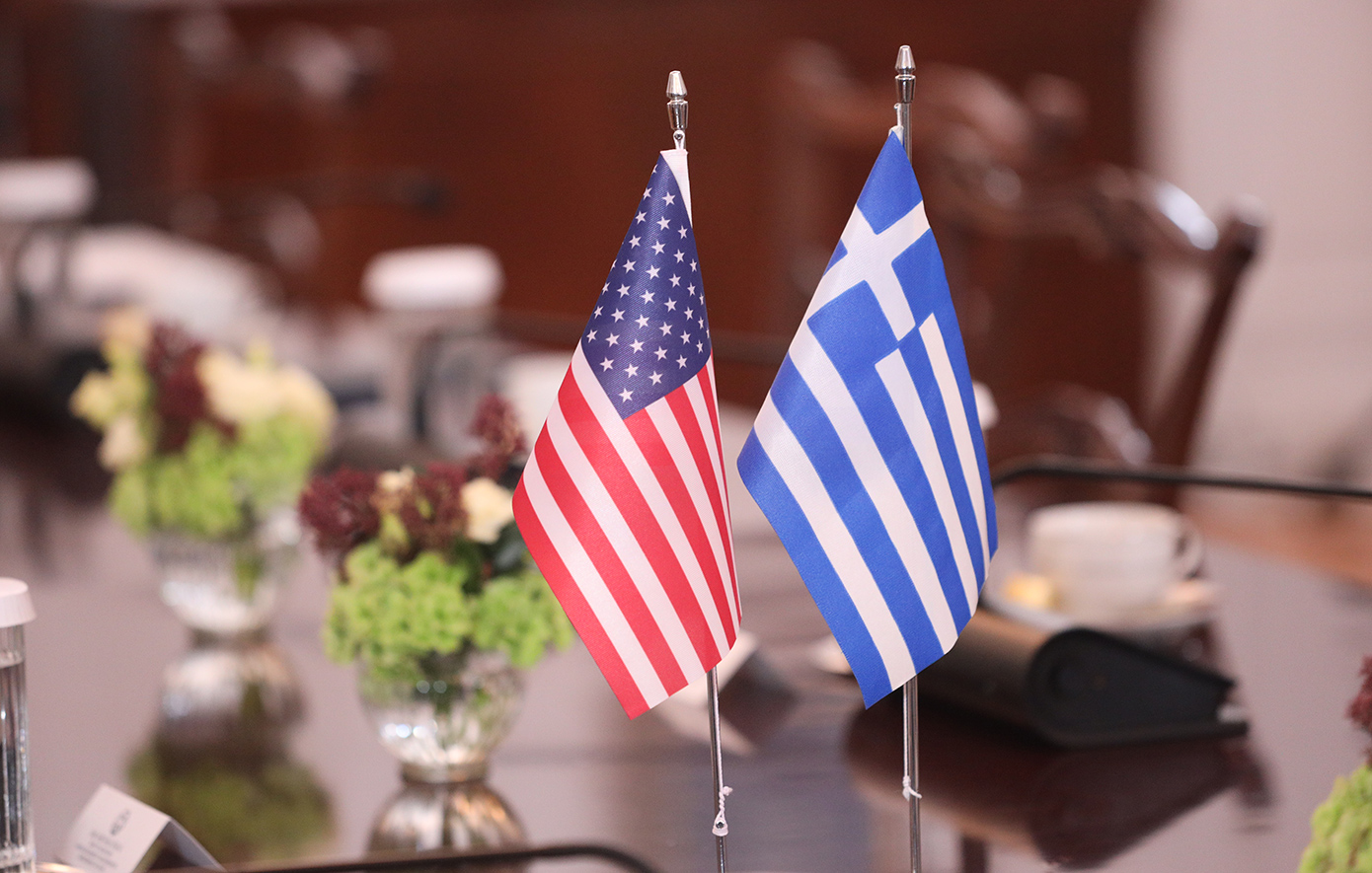 Συνάντηση Μητσοτάκη με Γκίλφοϊλ και 3 Αμερικανούς υπουργούς για την Ενέργεια Συνάντηση Μητσοτάκη με Γκίλφοϊλ και 3 Αμερικανούς υπουργούς για την Ενέργεια