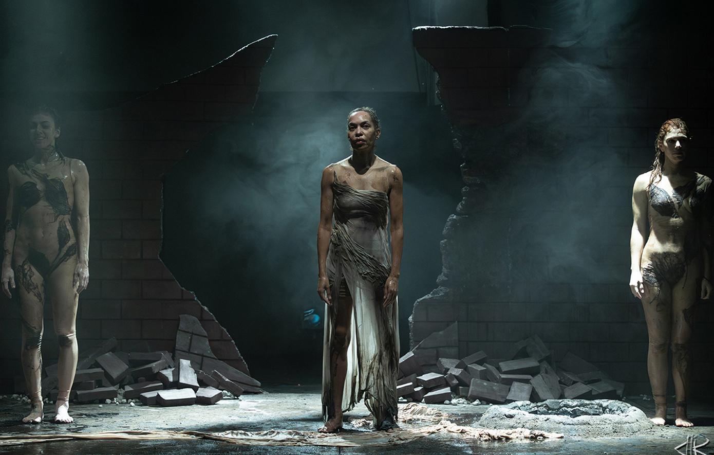 Εύα Σταυρογιάννη, τελικά η λήθη είναι καταφύγιο ή παγίδα;