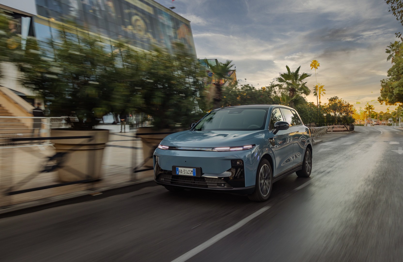 Διαθέσιμο στην Ελλάδα το νέο Leapmotor B10