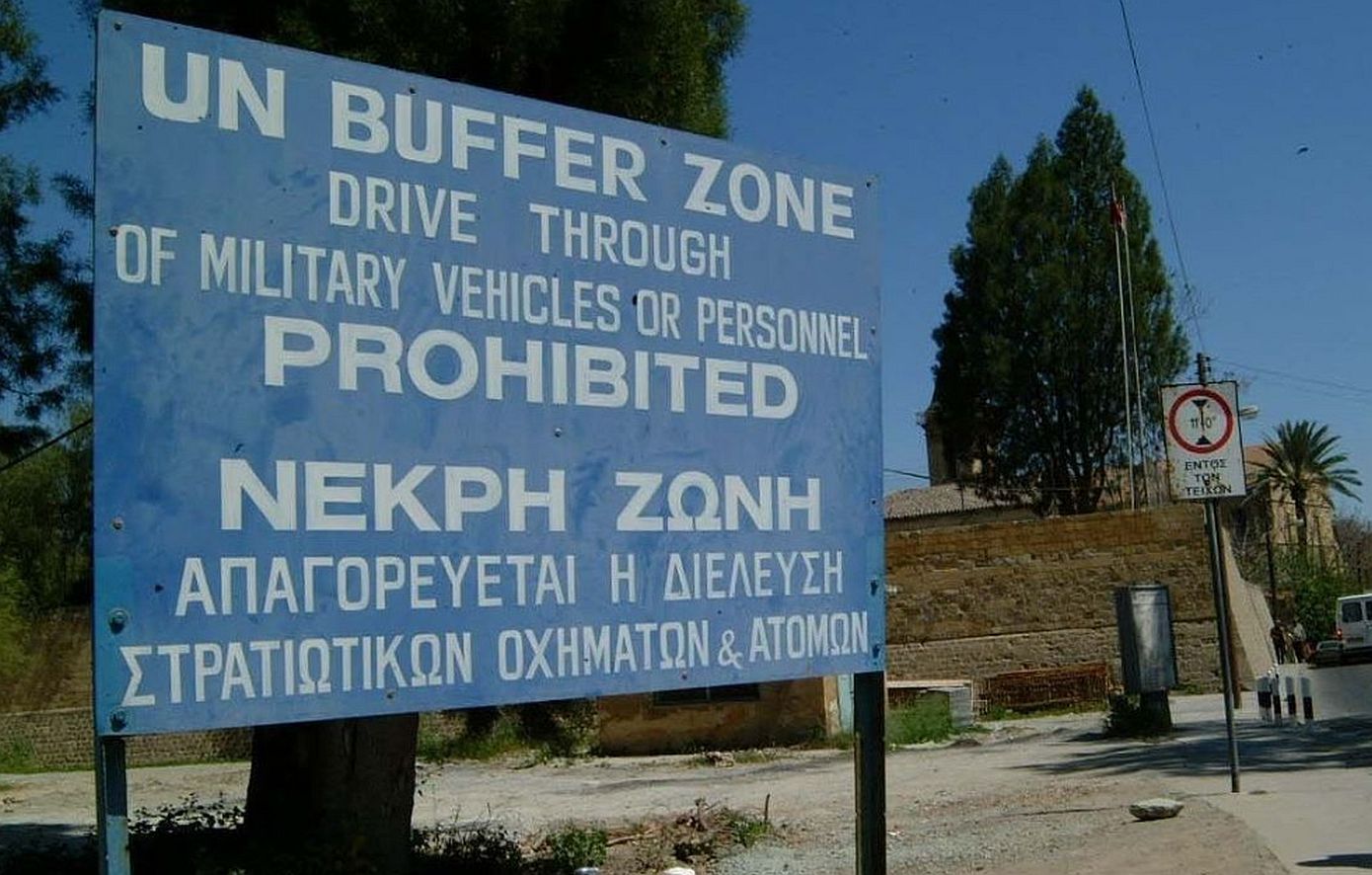 Στρατιωτικό όχημα απομάκρυνε Ελληνοκύπριους στη νεκρή ζώνη &#8211; «Μη θετική εξέλιξη» για το Κυπριακό, είπε ο Νίκος Χριστοδουλίδης