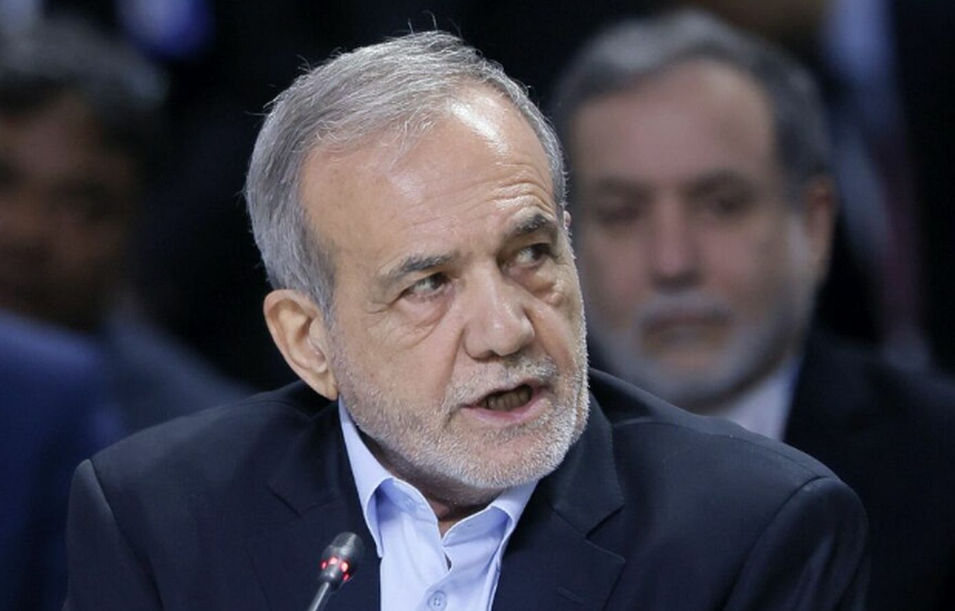 Ιράν: Ο πρόεδρος Πεζεσκιάν υπόσχεται ανοικοδόμηση στις πυρηνικές εγκαταστάσεις που βομβάρδισαν ΗΠΑ και Ισραήλ τον Ιούνιο