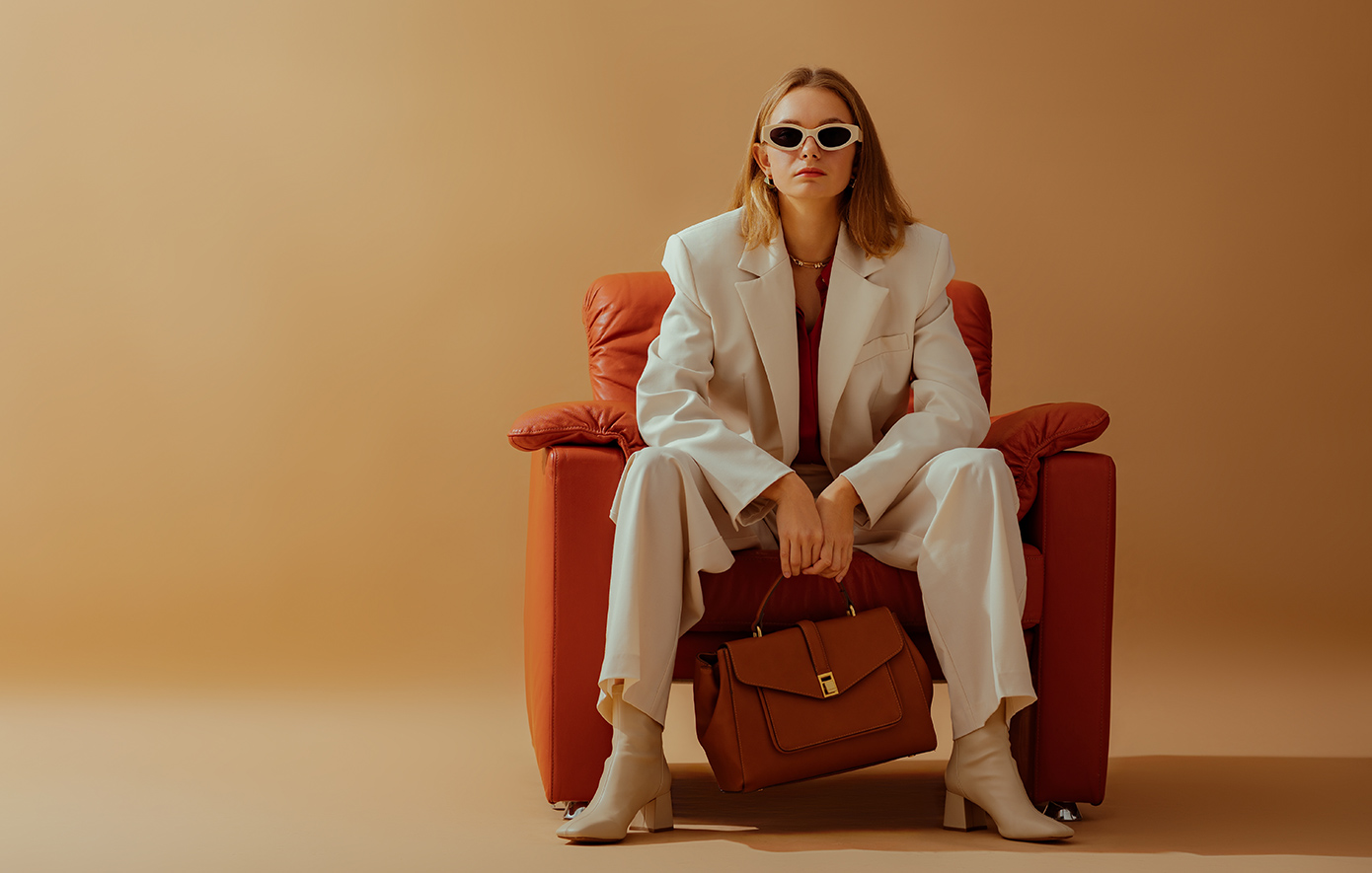 3 μοντέρνα ουδέτερα χρώματα που πρέπει να δοκιμάσετε όταν βαρεθείτε το μαύρο