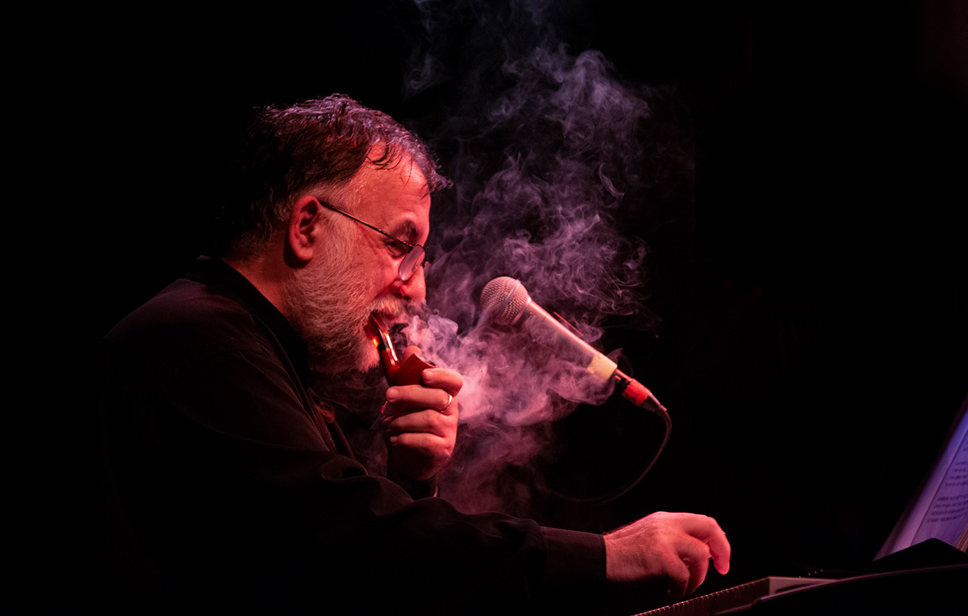 Μανώλης Μητσιάς, Γιάννης Κότσιρας, Δημήτρης Μπάσης &amp; Γιώτα Νέγκα τραγουδούν τα λαϊκά του Θάνου Μικρούτσικου στο Παλλάς