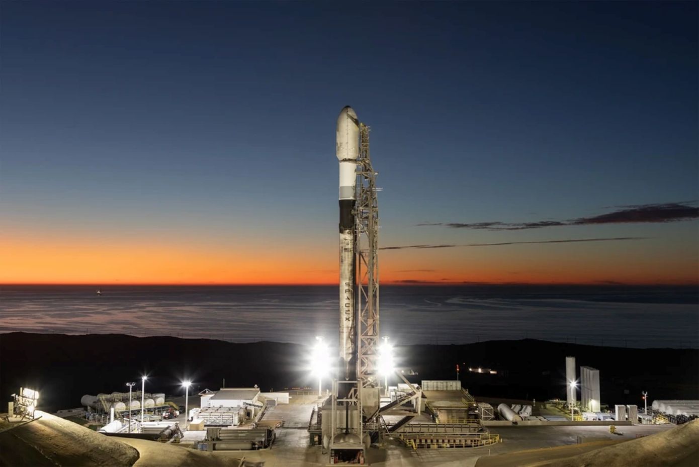 Στο διάστημα δύο ελληνικοί μικροδορυφόροι ραντάρ που παρέχουν στοιχεία για την Άμυνα και την Ασφάλεια