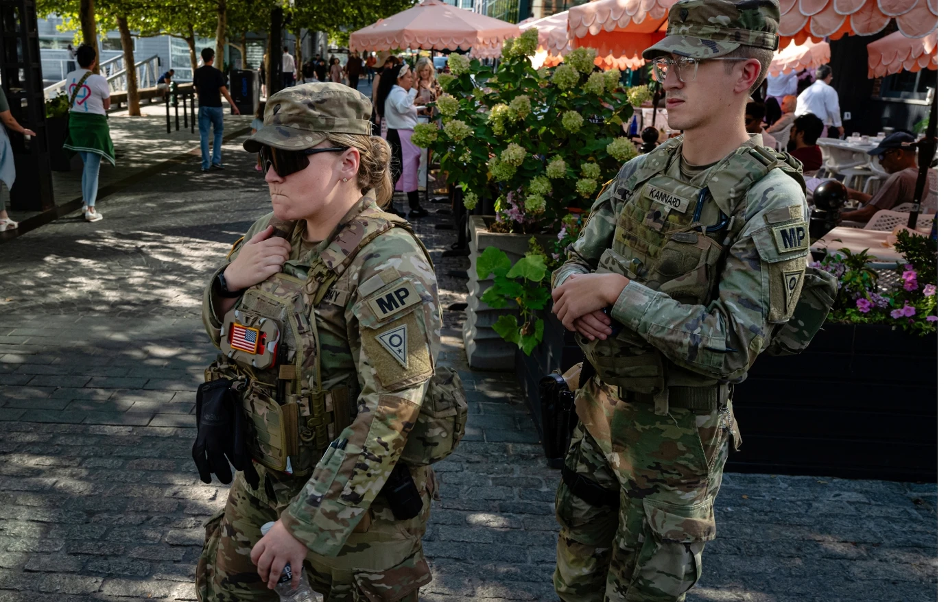 Αποσύρονται οι στρατιώτες της Εθνοφρουράς από το Σικάγο και το Πόρτλαντ