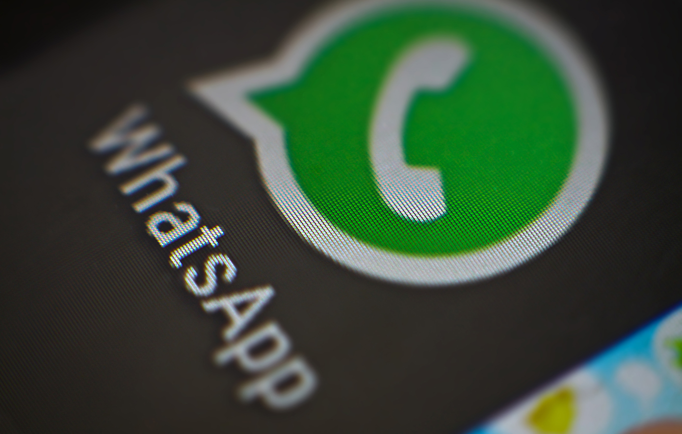 Η Ρωσία απειλεί με μπλόκο την εφαρμογή WhatsApp