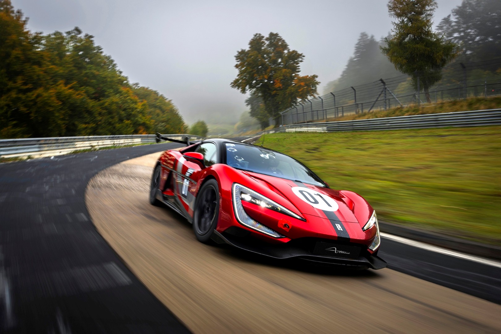 Το Yangwang U9 Xtreme πέτυχε νέο ρεκόρ γύρου στο Nürburgring