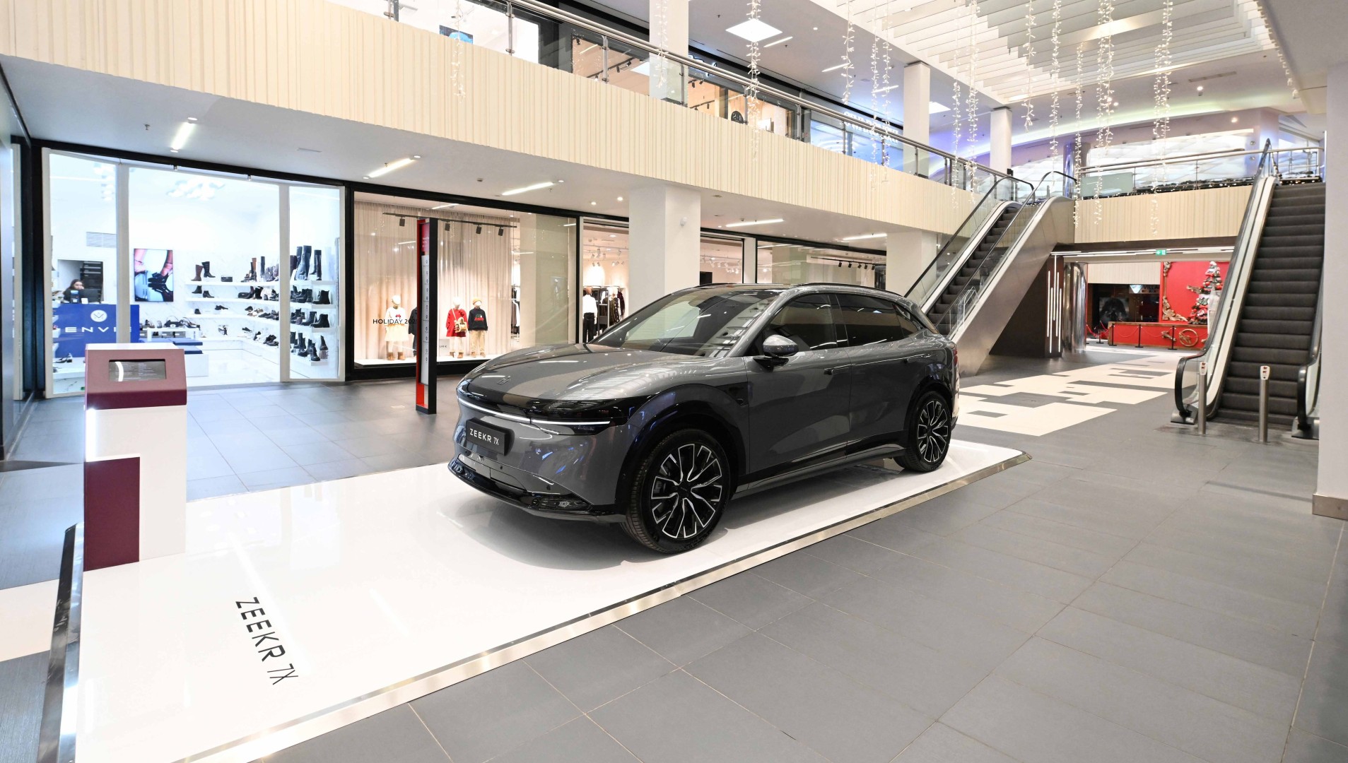 Το νέο Zeekr 7X στο Mediterranean Cosmos