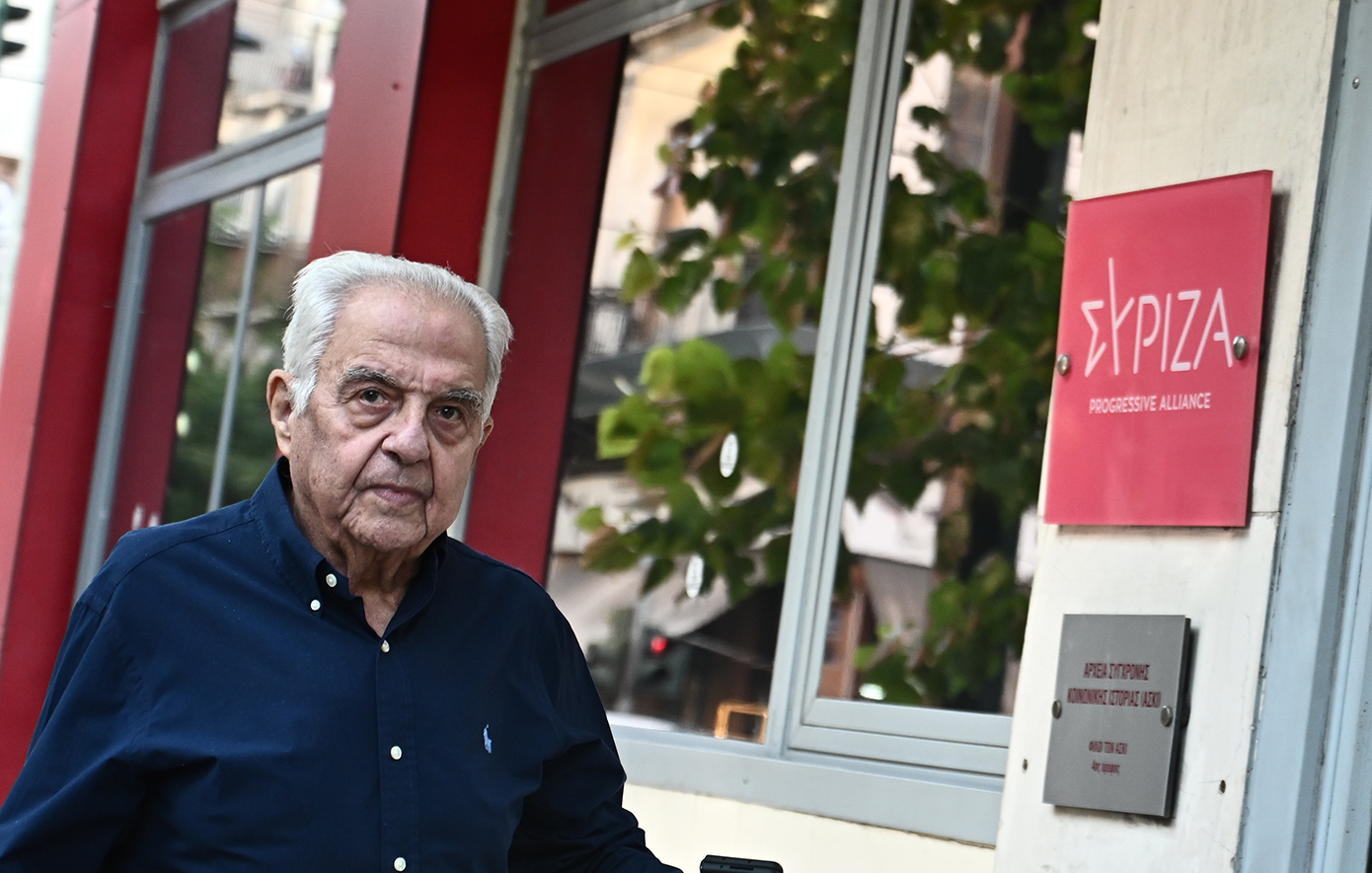 Αλέκος Φλαμπουράρης: Ο ιδεολόγος της Αριστεράς που πάντα συμβουλευόταν ο Αλέξης Τσίπρας