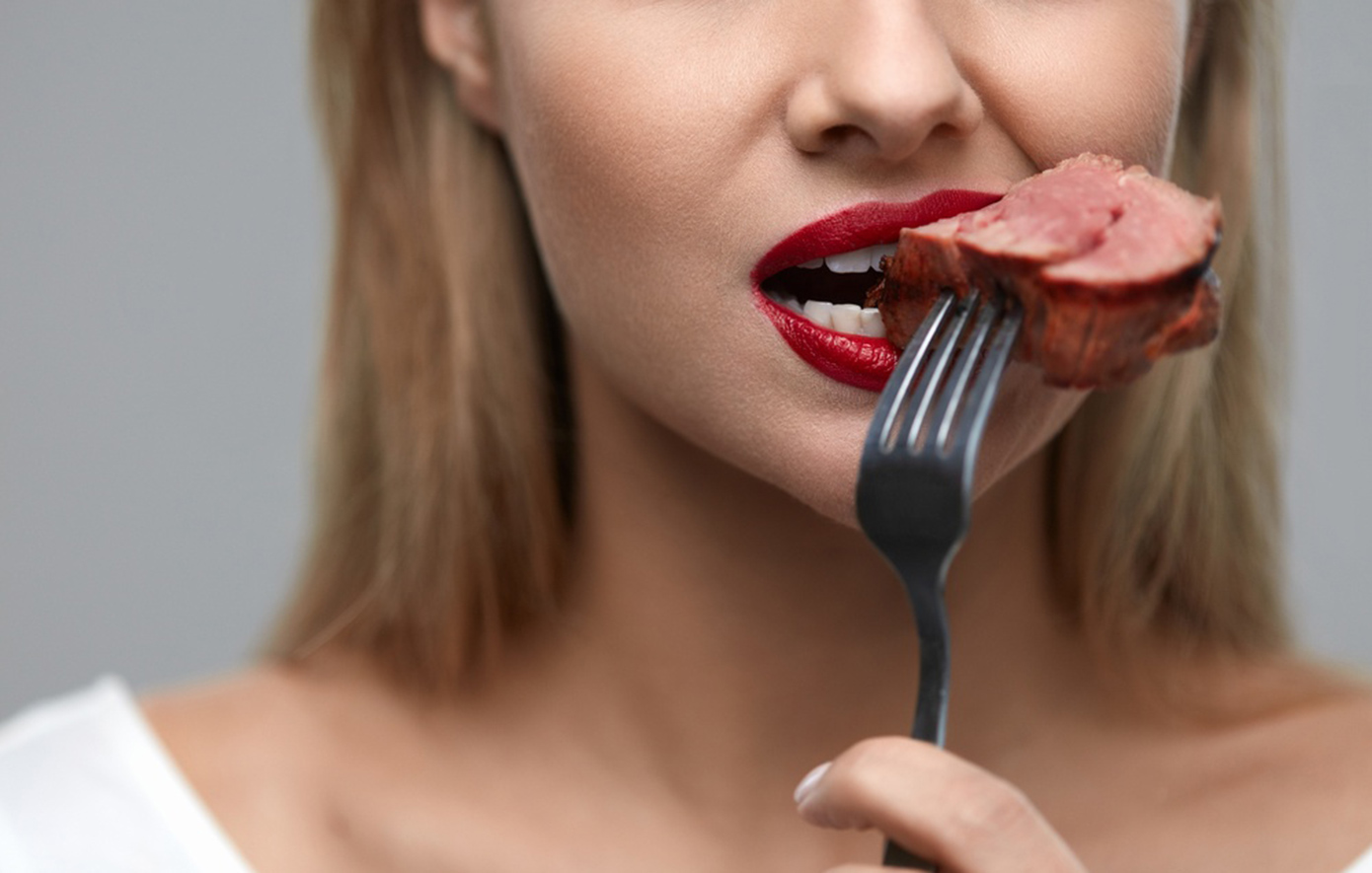 Αλλεργία στο κόκκινο κρέας: Τα συμπτώματα, οι αιτίες και τι πρέπει να προσέχετε