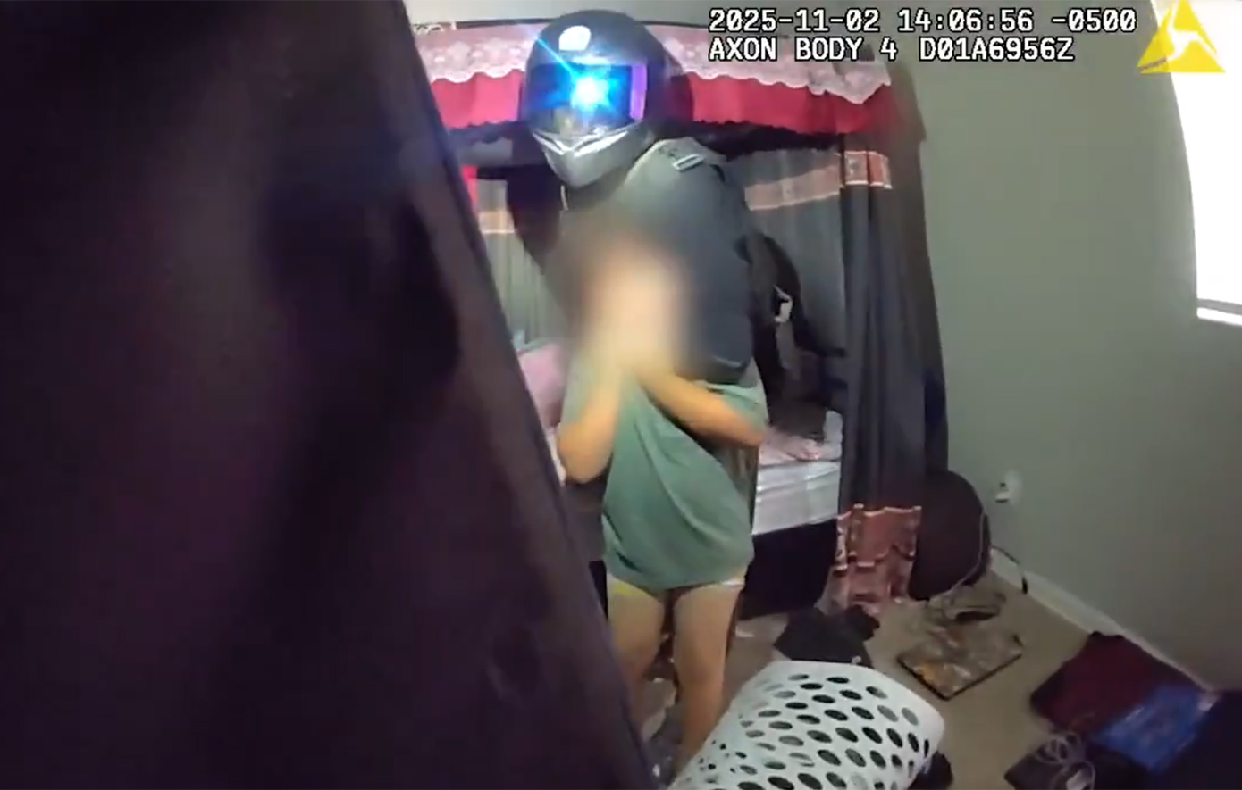 Αστυνομικός σώζει 7χρονο αγόρι από ομηρία, πυροβολώντας τον δράστη στο κεφάλι &#8211; Σοκαριστικό βίντεο