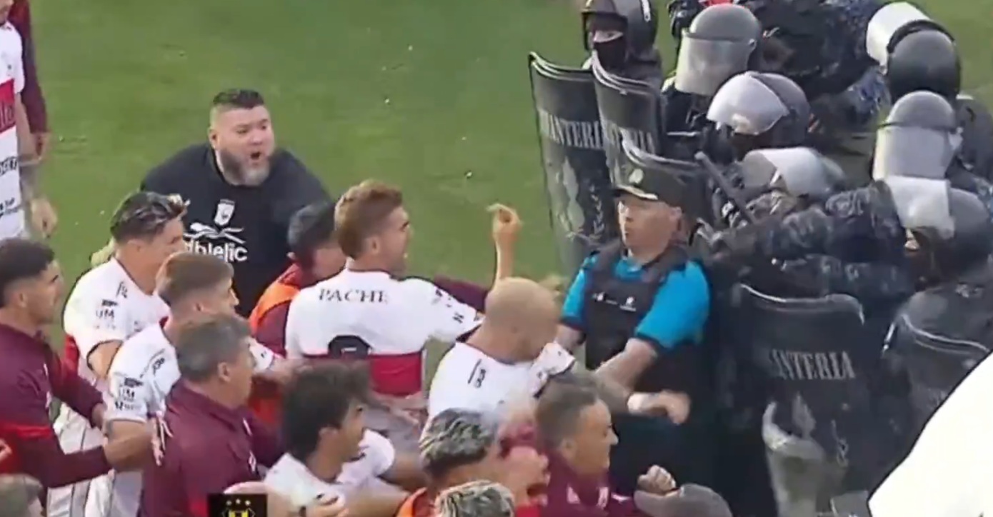 Ο αγωνιστικός χώρος μετατράπηκε σε ρινγκ σε ματς Β’ Εθνικής στην Αργεντινή