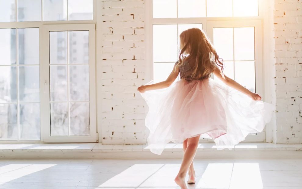 Το κορίτσι που άλλαξε μέσα σε μια νύχτα: Μια ιστορία για την προσοχή, την εμπιστοσύνη και την ελπίδα