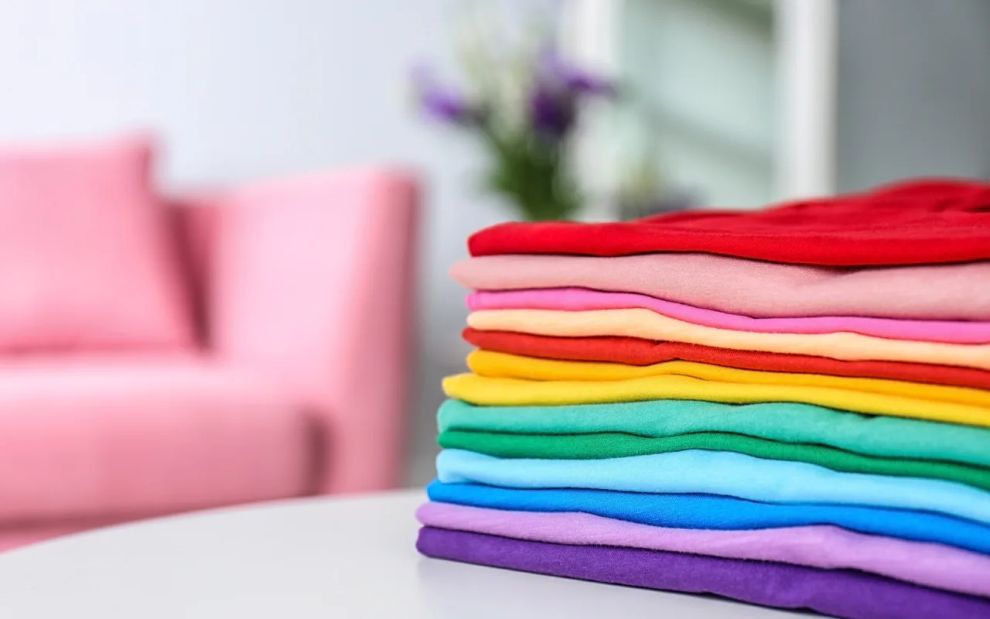 9 απίθανοι τρόποι για να δώσεις ξανά ζωή στα παλιά σου T-shirt