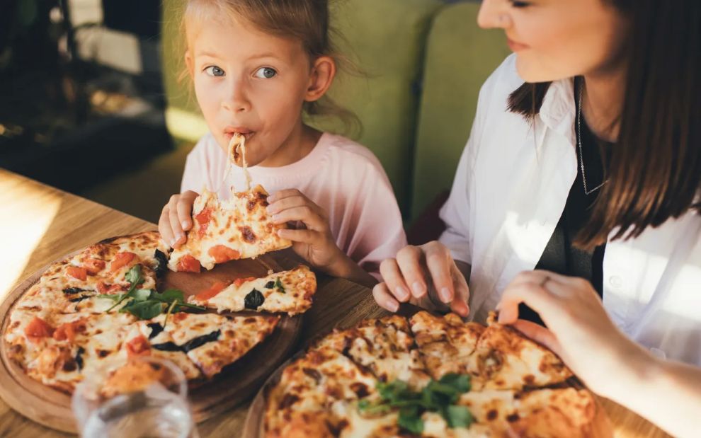 «Είμαι περήφανη βουτυρομαμά κι αυτό είναι το πιο σημαντικό που διδάσκω στην κόρη μου για το φαγητό»