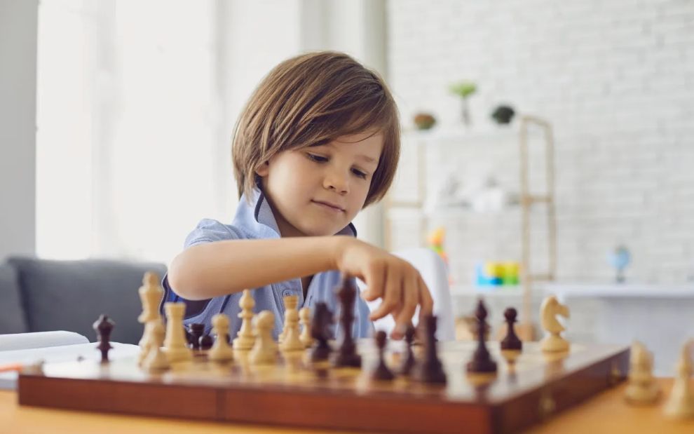 7 χαρακτηριστικά που δείχνουν ότι έχετε ένα χαρισματικό παιδί