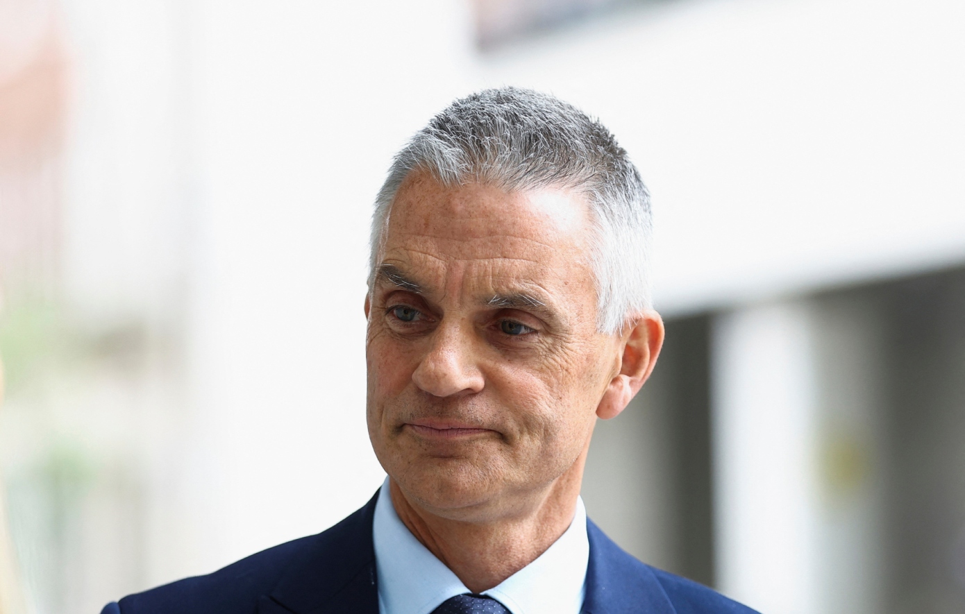 Ποιος είναι ο Τιμ Ντέιβι, που παραιτήθηκε μετά το μοντάζ σε ομιλία Τραμπ: Από τη Pepsi στο τιμόνι του BBC, οι κρίσεις που σημάδεψαν τη θητεία του