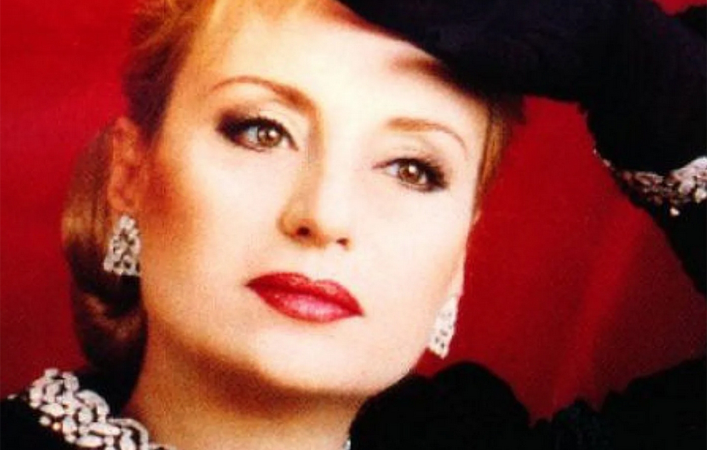 Βίκυ Μοσχολιού – Η αποκάλυψη της κόρης της: «Ήξερε ότι έρχεται το τέλος, είχε δει στον ύπνο της την Παναγία να…»