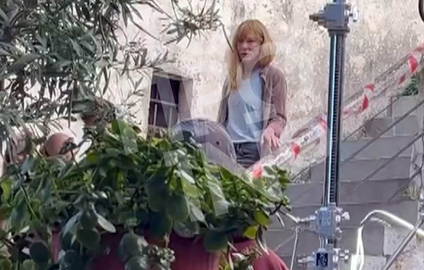 Κέιτ Μπλάνσετ: Η πρώτη φωτογραφία από τα γυρίσματα της νέας της ταινίας στη Μάνη