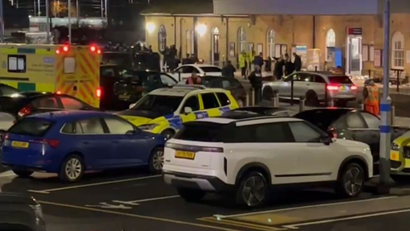 Βρετανία: Επίθεση με μαχαίρι σε τρένο στο Κέιμπριτζσαϊρ, πολλοί τραυματίες &#8211; Δύο συλλήψεις