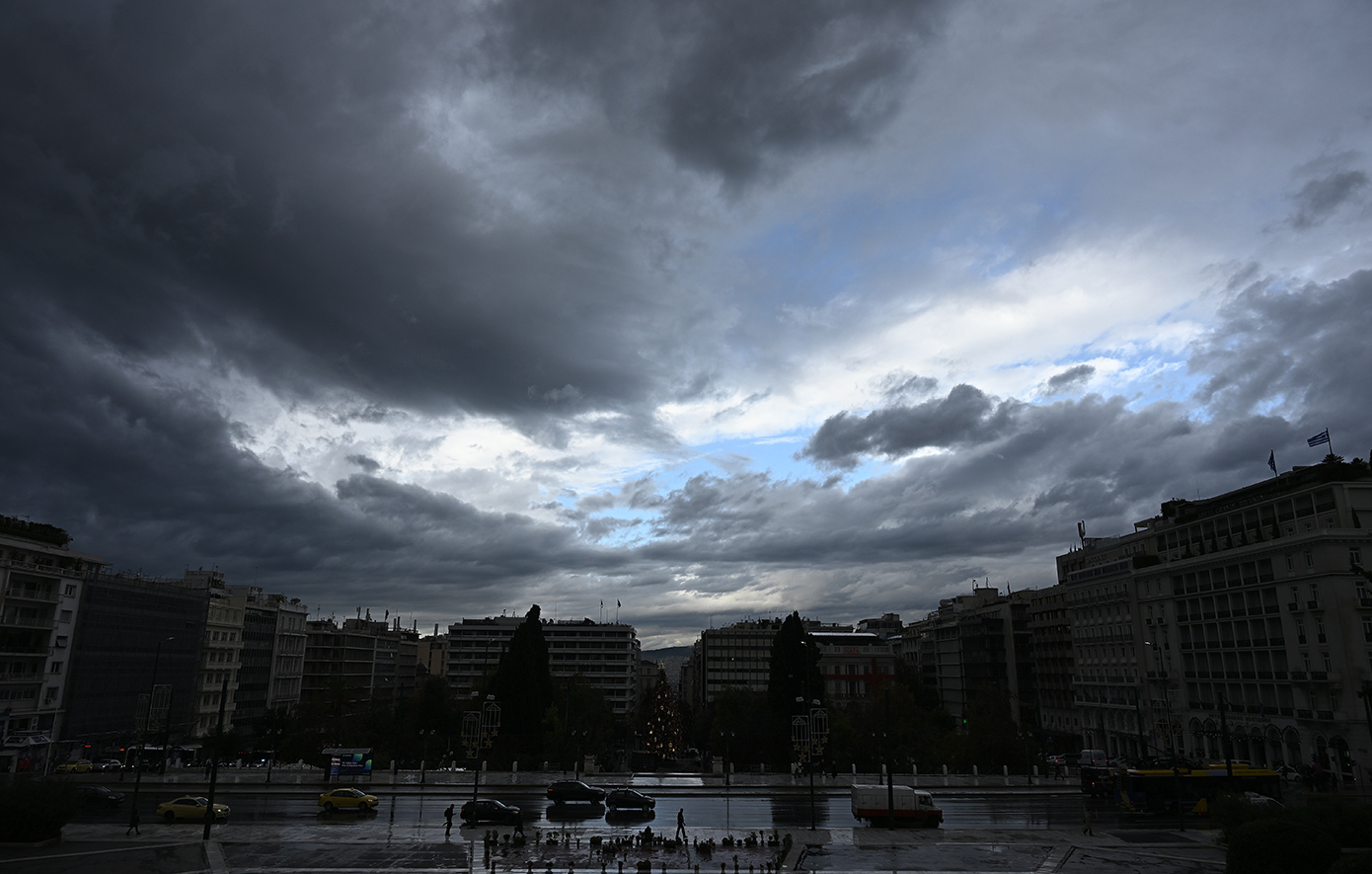 «Έρχεται αφρικανική καταιγίδα»: Νέα κακοκαιρία θα σαρώσει τη χώρα, προειδοποίηση και για την Αττική &#8211; Τι λένε οι μετεωρολόγοι