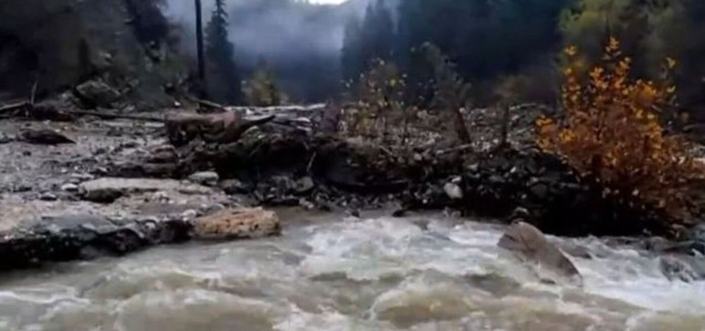 Καιρός: SOS για την κακοκαιρία που «χτυπά» &#8211; Πλημμύρες, κατολισθήσεις και αποκλεισμένα χωριά &#8211; Έρχονται επικίνδυνες βροχές και χιόνια