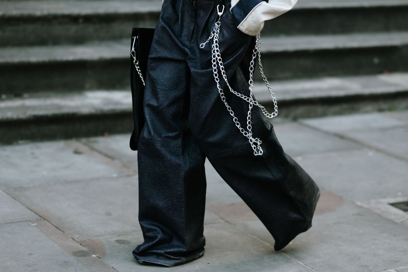 Aυτό το παντελόνι αντικαθιστά το τζιν σας φέτος το χειμώνα