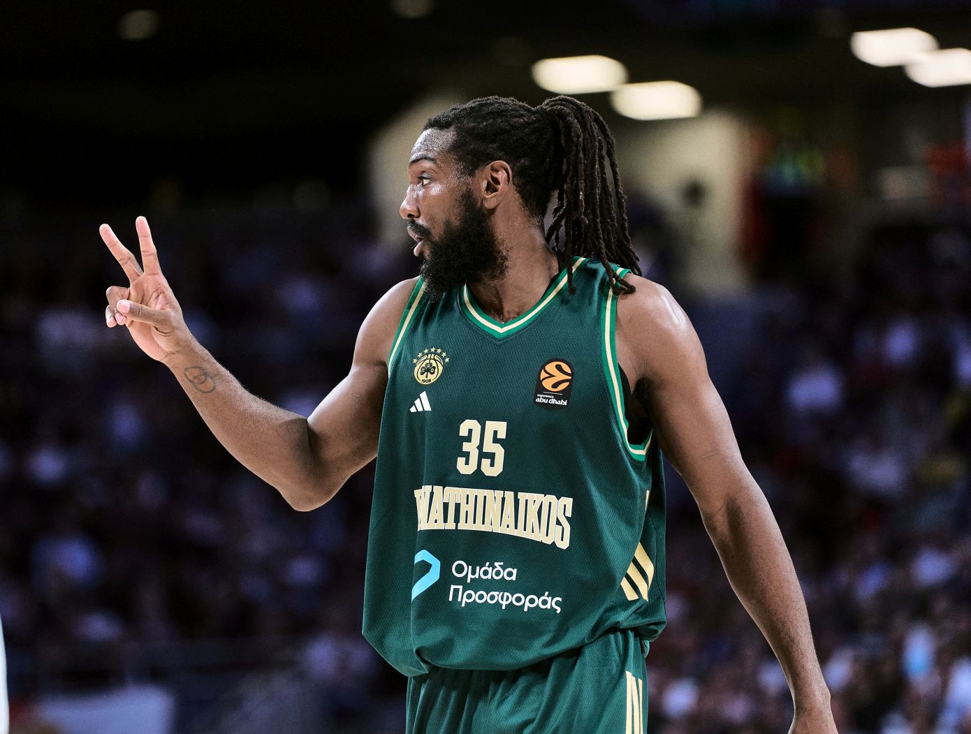 Ο Κένεθ Φαρίντ μεγάλωσε με δυο μαμάδες- H ιστορία μιας υπέροχης ΛΟΑΤΚΙ+ οικογένειας