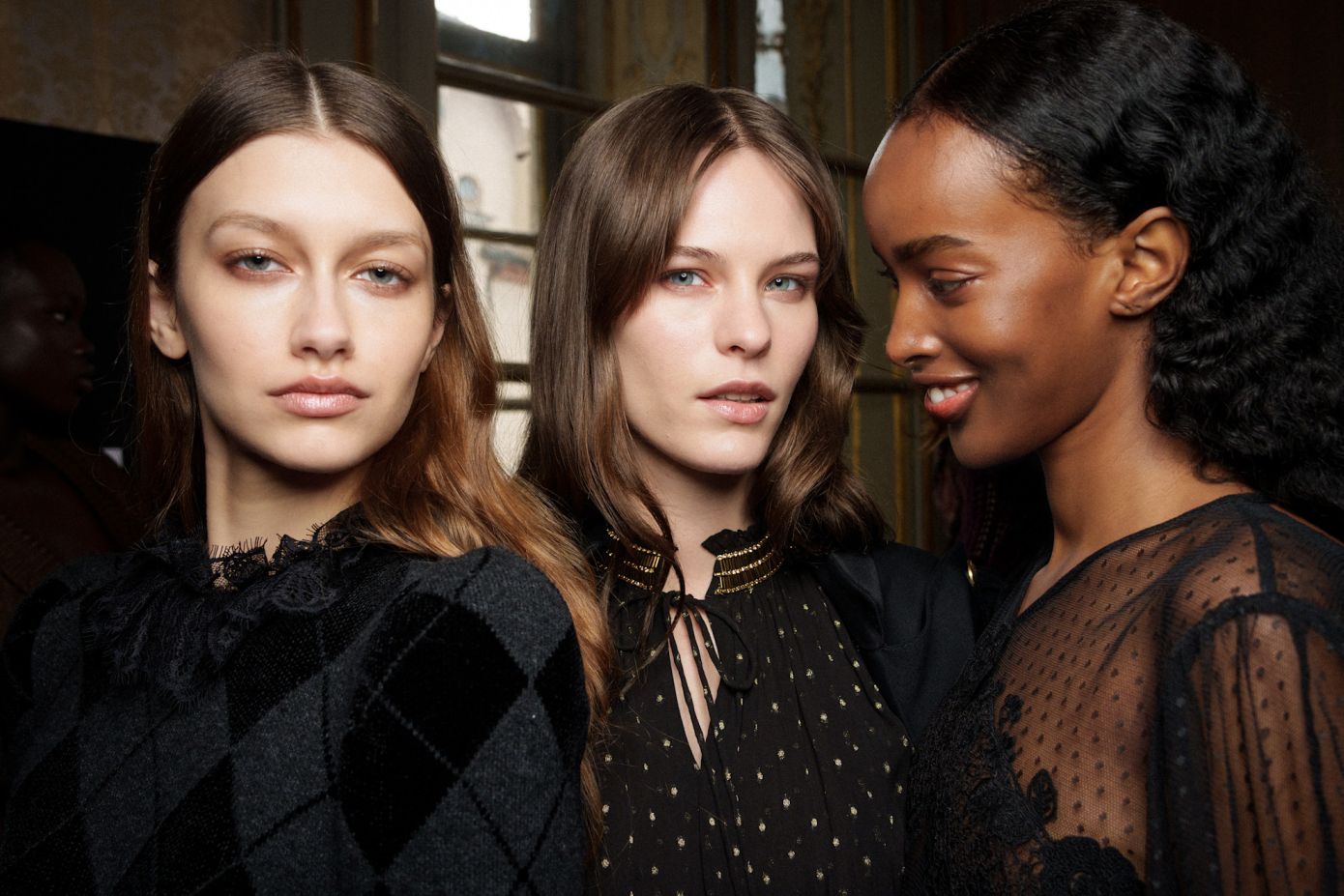 “Sandwich shampoo”: Η τεχνική λουσίματος που αγαπούν οι hairstylists της Νέας Υόρκης