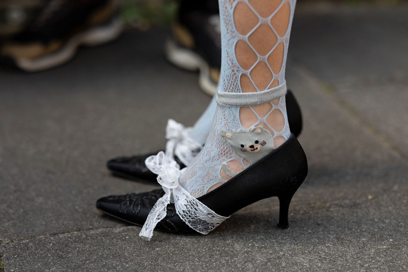 7 micro-trends που θα κάνουν κάθε χειμερινή σας εμφάνιση να είναι βγαλμένη από το FashionTok