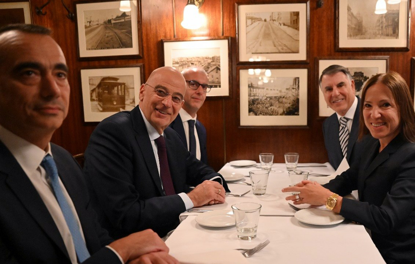 Επίσκεψη Νίκου Δένδια στην Καλιφόρνια &#8211; Στο επίκεντρο καινοτόμα αμυντικά συστήματα, ρομποτικές εφαρμογές και drones