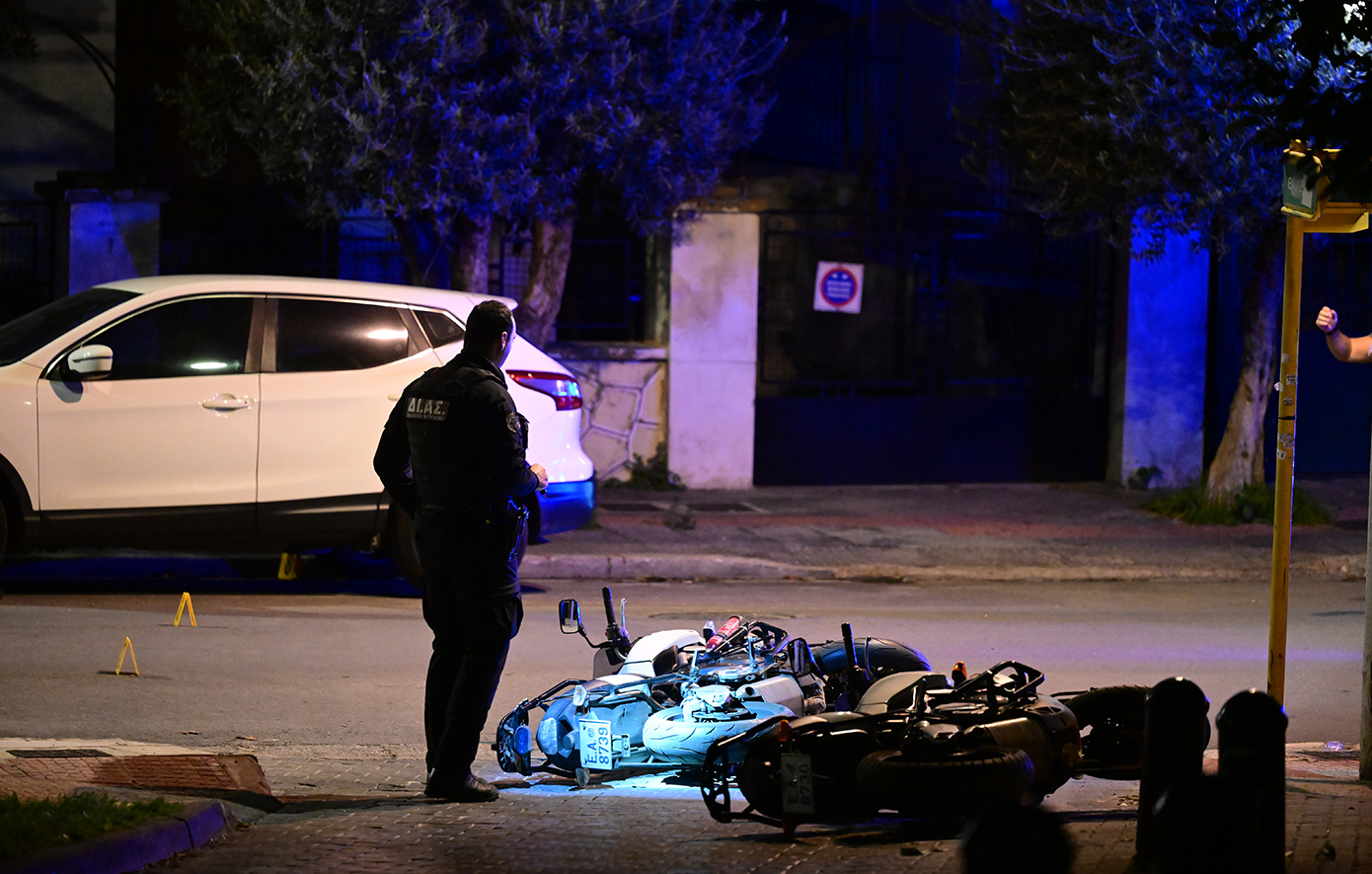 Άφαντοι οι διαρρήκτες που τραυμάτισαν τρεις αστυνομικούς στον Άγιο Δημήτριο