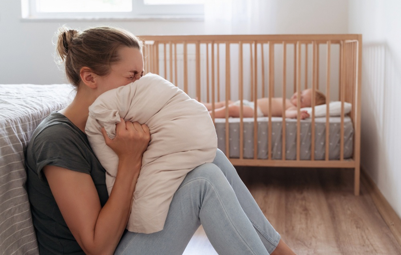 Επιλόχειος κατάθλιψη: Μία στις επτά γυναίκες μετά τον τοκετό εμφανίζει συμπτώματα