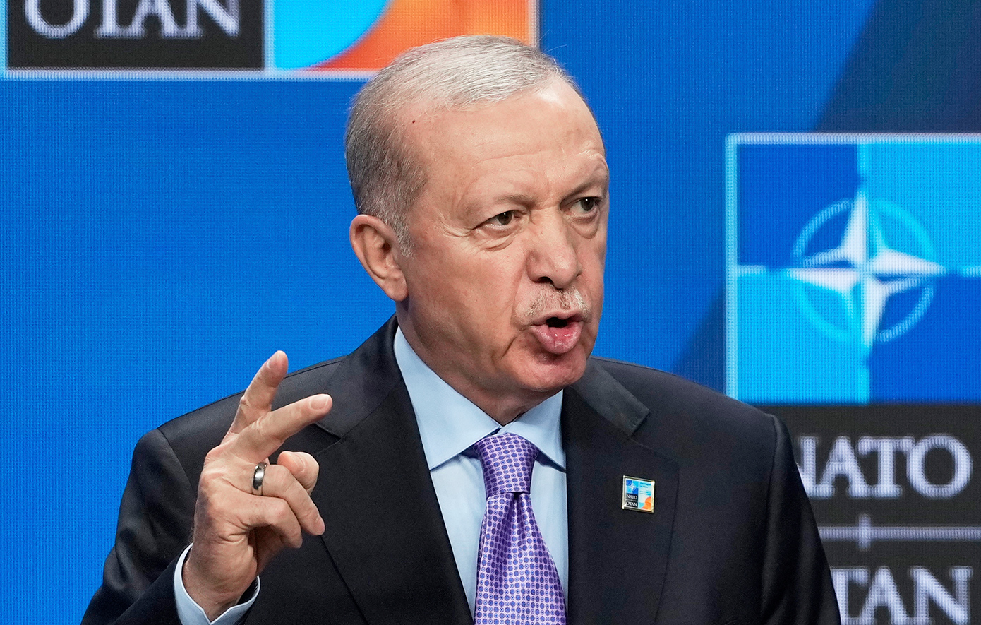 Παραλήρημα Ερντογάν: Ανακάλυψε παραδοσιακά τραγούδια της Θεσσαλονίκης που «μιλούν για τα σύνορα της καρδιάς μας»