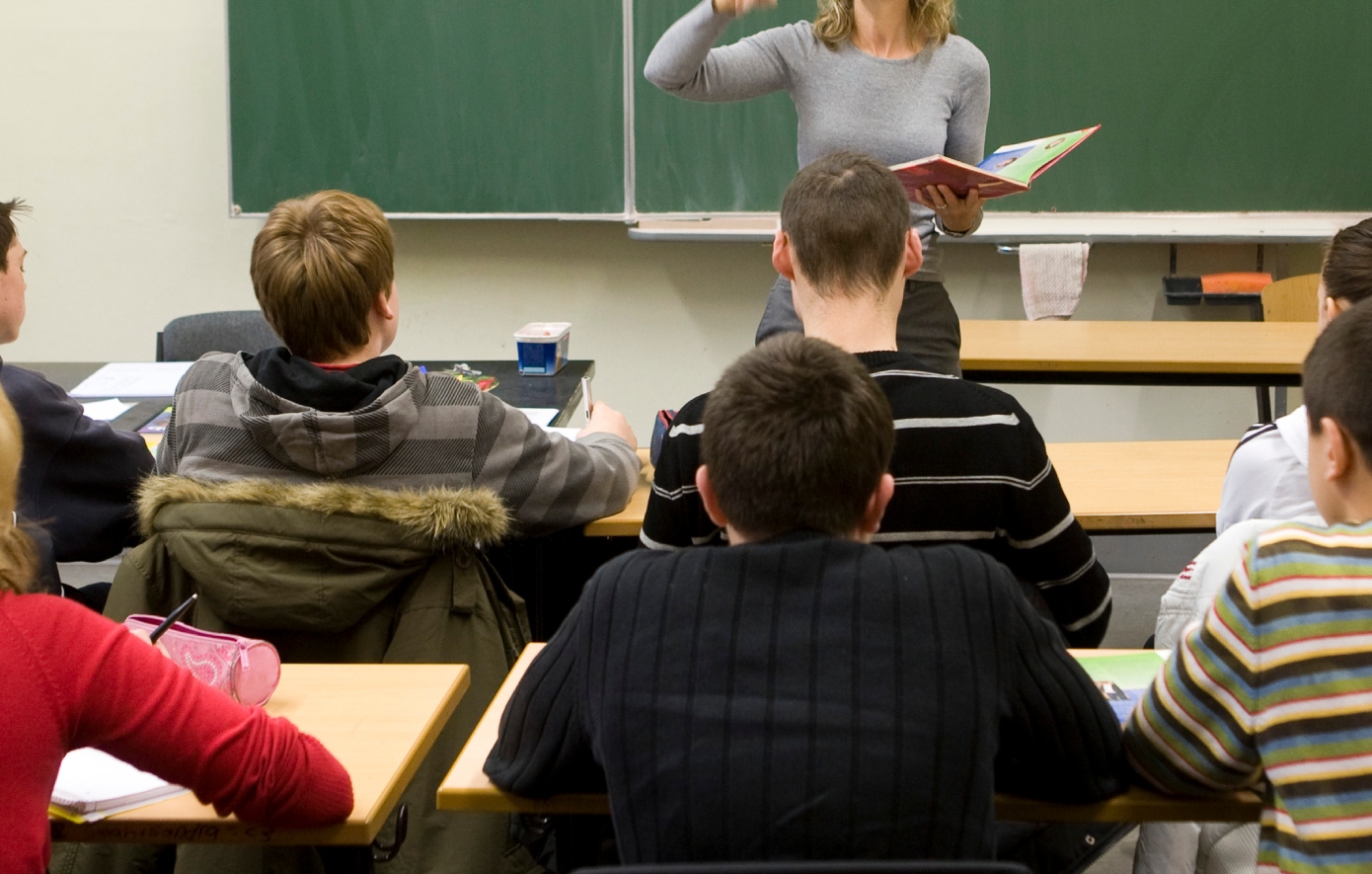 Ραγδαία αύξηση μαθητών στη Γερμανία έως το 2032 λόγω μετανάστευσης – Προκλήσεις για σχολεία και εκπαιδευτικούς