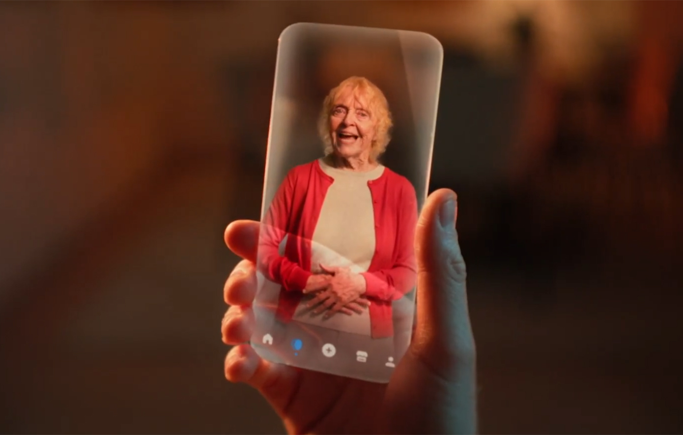 Εφαρμογή τεχνητής νοημοσύνης «ξαναζωντανεύει» νεκρούς συγγενείς &#8211; Έντονες αντιδράσεις μετά την παρουσίαση της εταιρείας