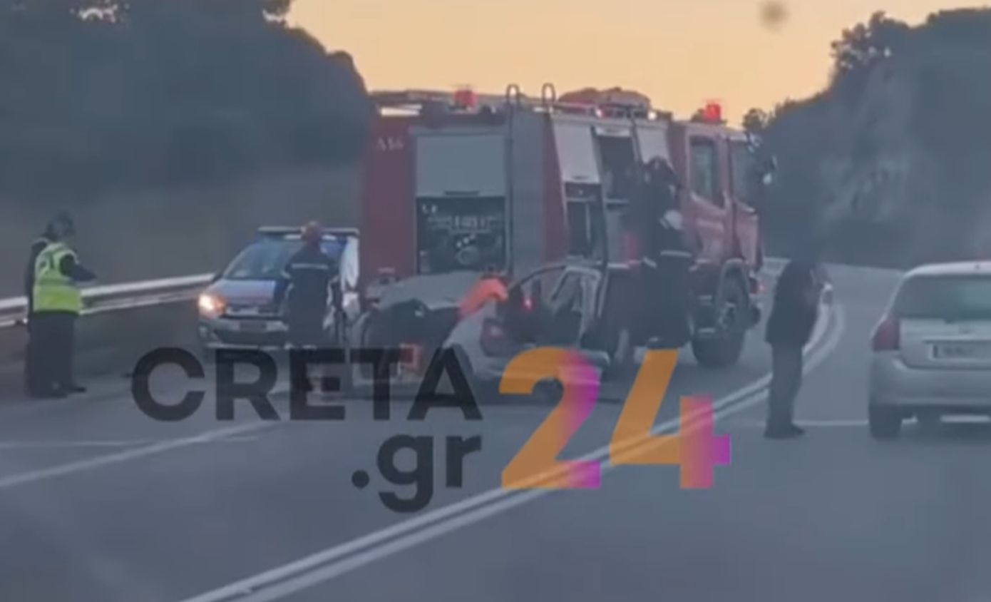 Πώς έγινε το τροχαίο δυστύχημα στο Ηράκλειο Κρήτης &#8211; Βίντεο λίγα λεπτά μετά τη σφοδρή σύγκρουση