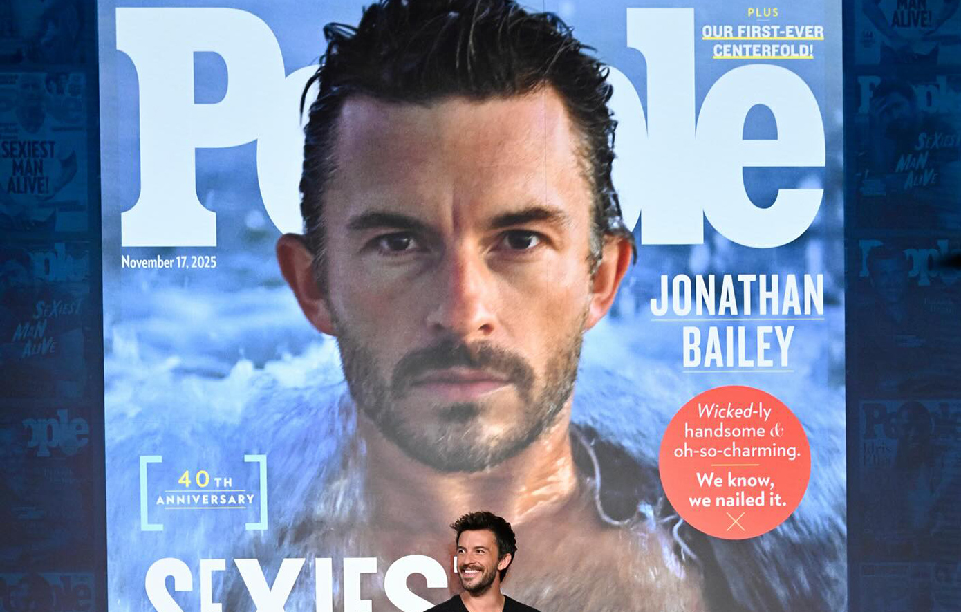 Ο ηθοποιός, Τζόναθαν Μπέιλι, είναι ο πιο σέξι άνδρας για το 2025 &#8211; «Είναι η ύψιστη τιμή», λέει ο ίδιος